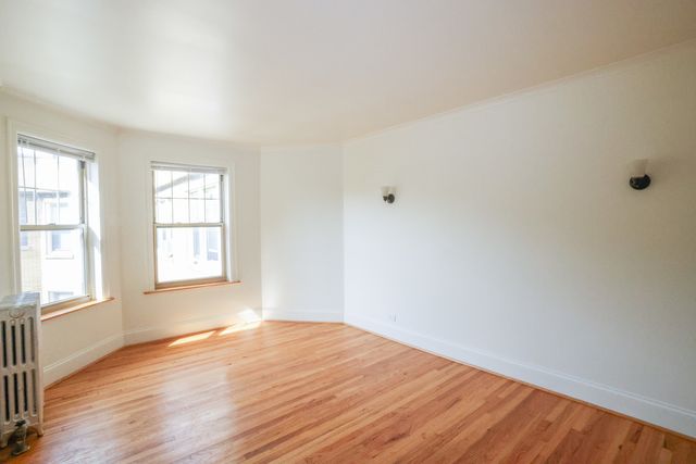 2022 W Berwyn Avenue 3A, Chicago, IL 60625