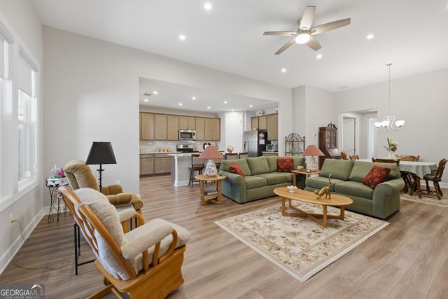 425 Chatuge Drive, Hoschton, GA 30548