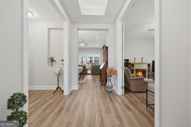 425 Chatuge Drive, Hoschton, GA 30548