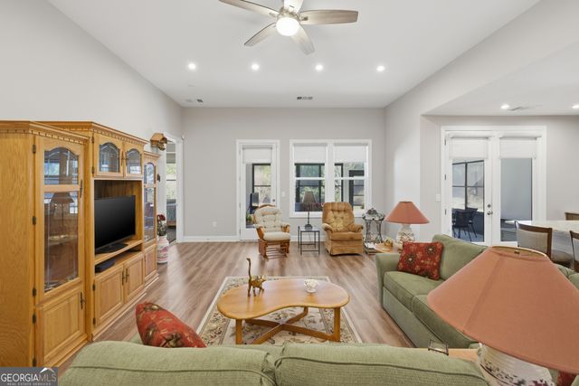 425 Chatuge Drive, Hoschton, GA 30548