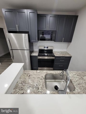 300 W KINGS HWY, Mount Ephraim, NJ 08059