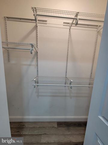 300 W KINGS HWY, Mount Ephraim, NJ 08059