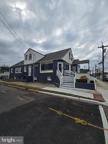 300 W KINGS HWY, Mount Ephraim, NJ 08059