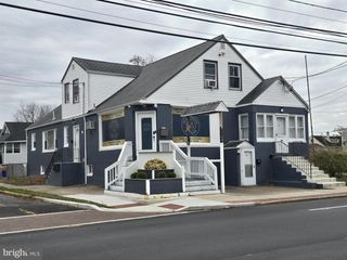 300 W KINGS HWY, Mount Ephraim, NJ 08059