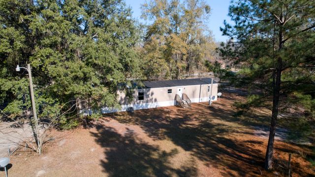 525 Hendrix Mill Road, Estill, SC 29918