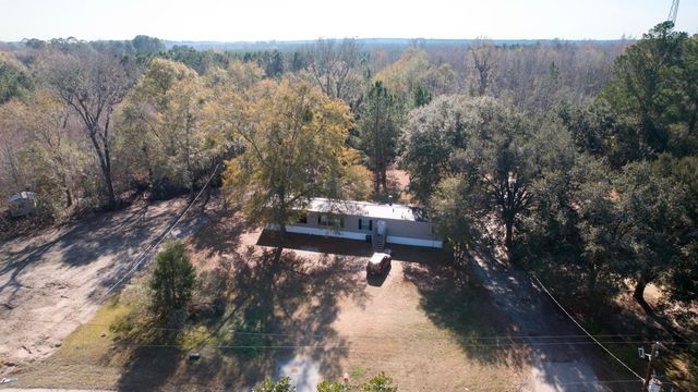 525 Hendrix Mill Road, Estill, SC 29918