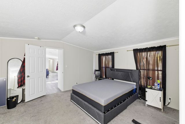 525 Hendrix Mill Road, Estill, SC 29918