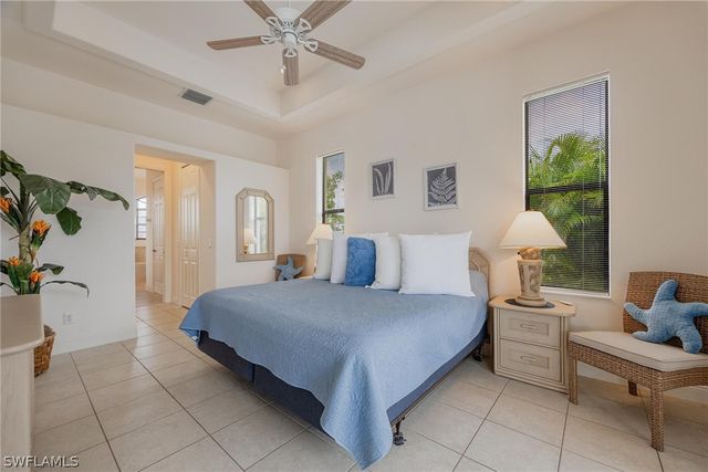 118 SE 23rd PL, Cape Coral, FL 33990