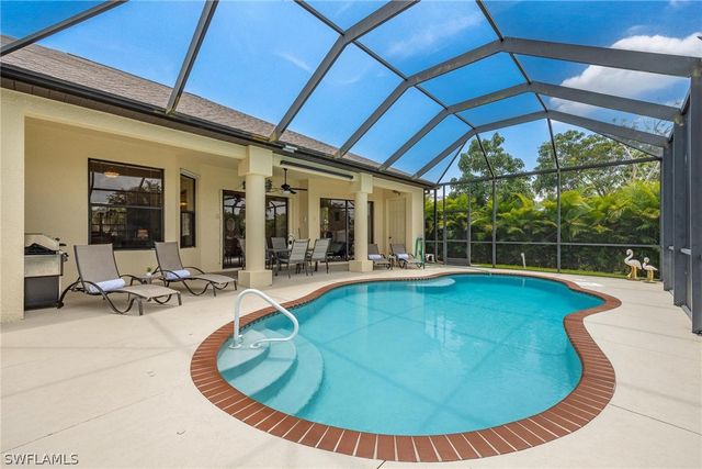 118 SE 23rd PL, Cape Coral, FL 33990