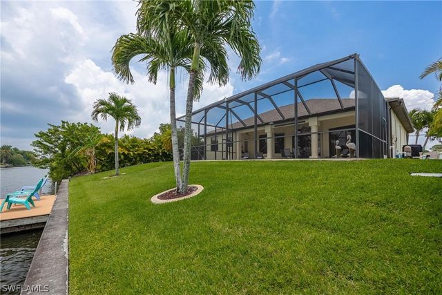 118 SE 23rd PL, Cape Coral, FL 33990