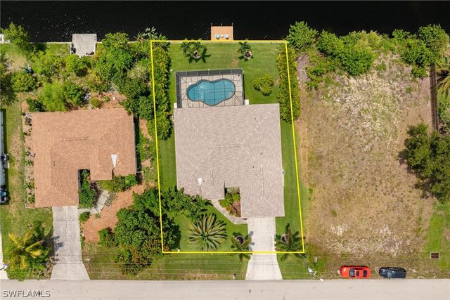 118 SE 23rd PL, Cape Coral, FL 33990