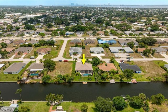 118 SE 23rd PL, Cape Coral, FL 33990