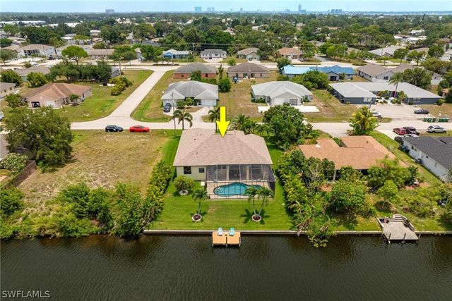 118 SE 23rd PL, Cape Coral, FL 33990