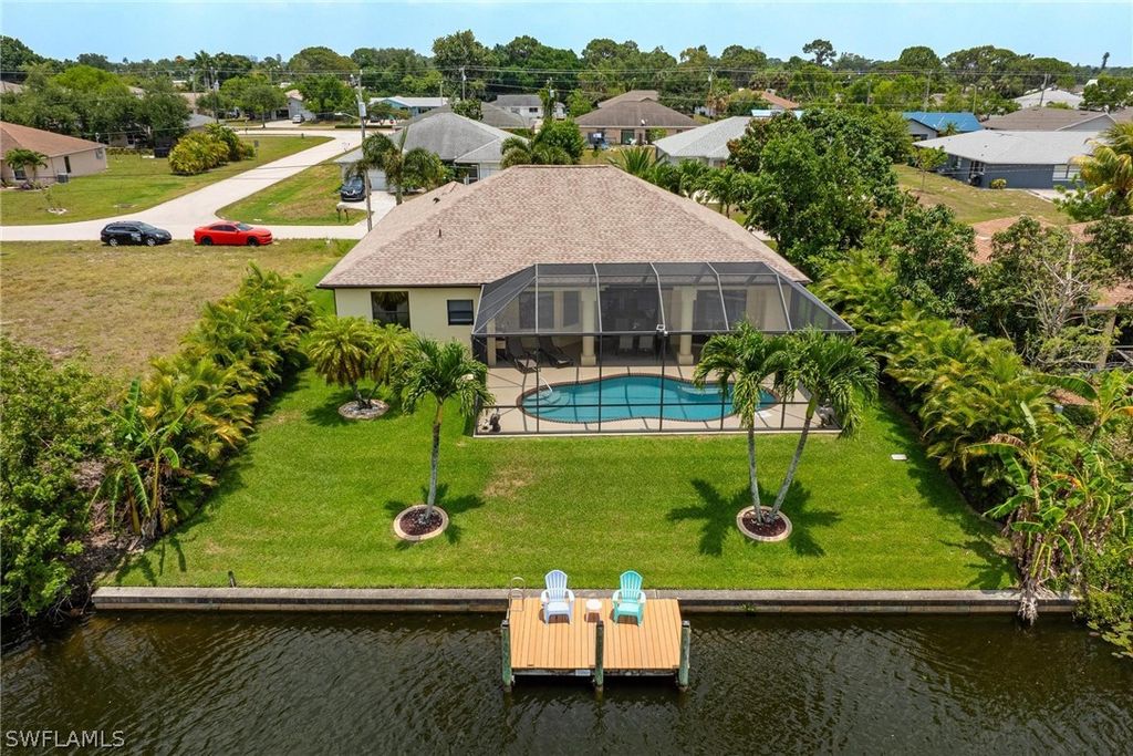 118 SE 23rd PL, Cape Coral, FL 33990