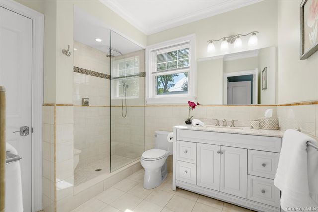 17 Clover Place, New Rochelle, NY 10805