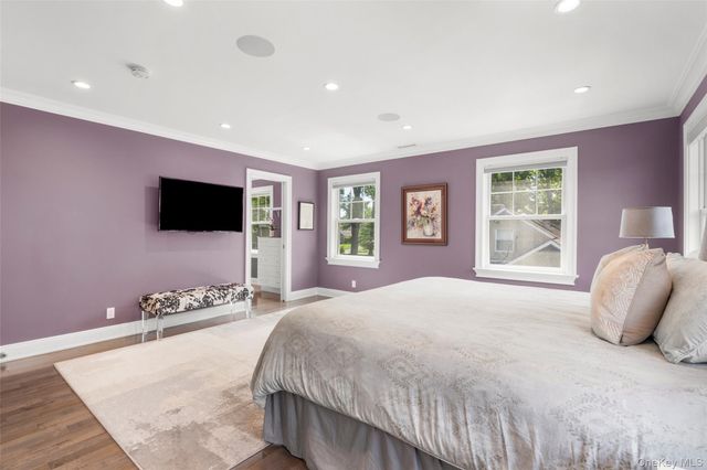 17 Clover Place, New Rochelle, NY 10805