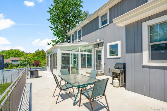 17 Clover Place, New Rochelle, NY 10805