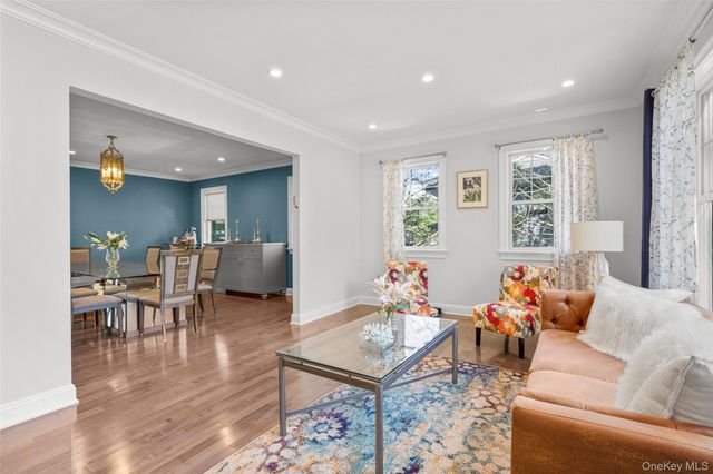17 Clover Place, New Rochelle, NY 10805