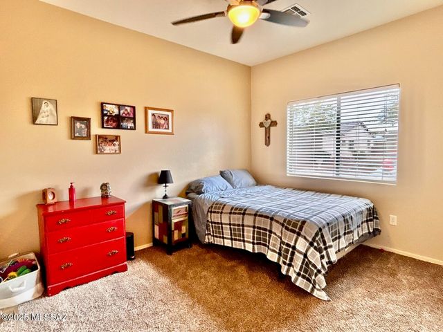 13704 E Via Valle De Lobo, Vail, AZ 85641