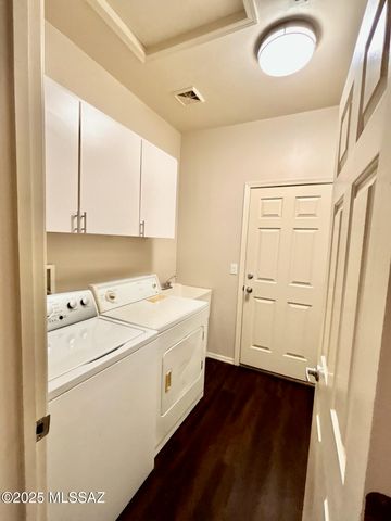 13704 E Via Valle De Lobo, Vail, AZ 85641