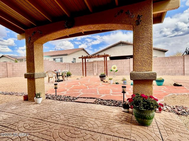 13704 E Via Valle De Lobo, Vail, AZ 85641