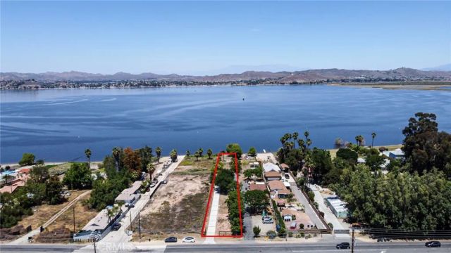 17300 Grand Avenue, Lake Elsinore, CA 92530
