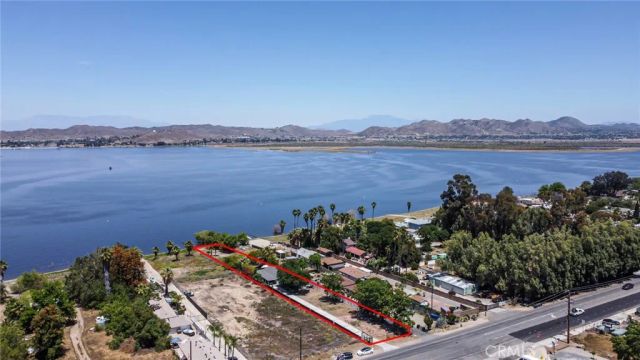 17300 Grand Avenue, Lake Elsinore, CA 92530
