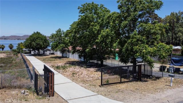 17300 Grand Avenue, Lake Elsinore, CA 92530