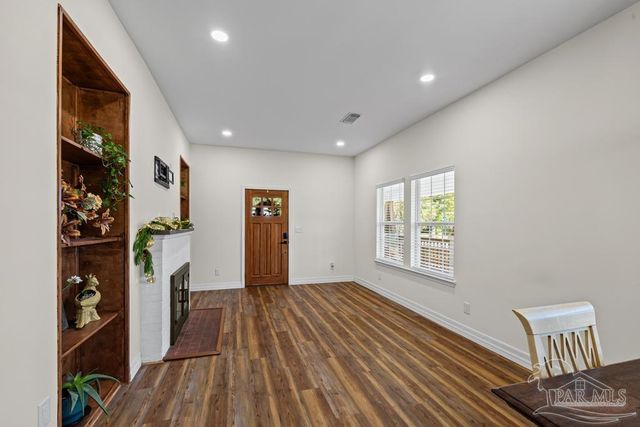 1015 E Brainerd St, Pensacola, FL 32503