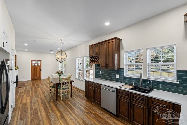 1015 E Brainerd St, Pensacola, FL 32503