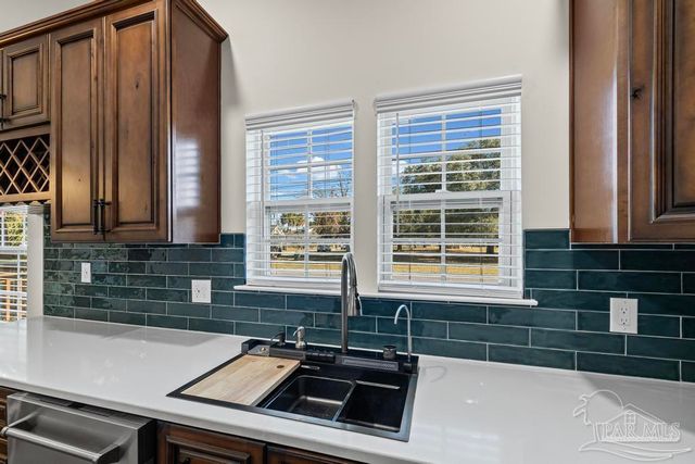 1015 E Brainerd St, Pensacola, FL 32503