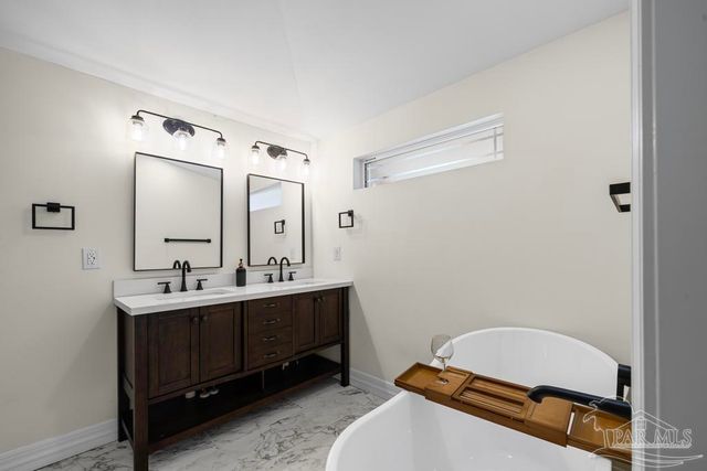 1015 E Brainerd St, Pensacola, FL 32503