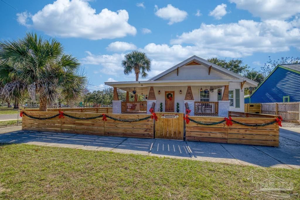 1015 E Brainerd St, Pensacola, FL 32503