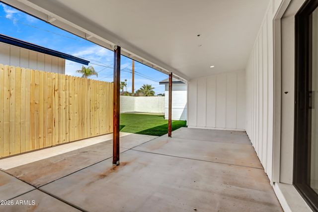 1050 N 74TH Street, Scottsdale, AZ 85257