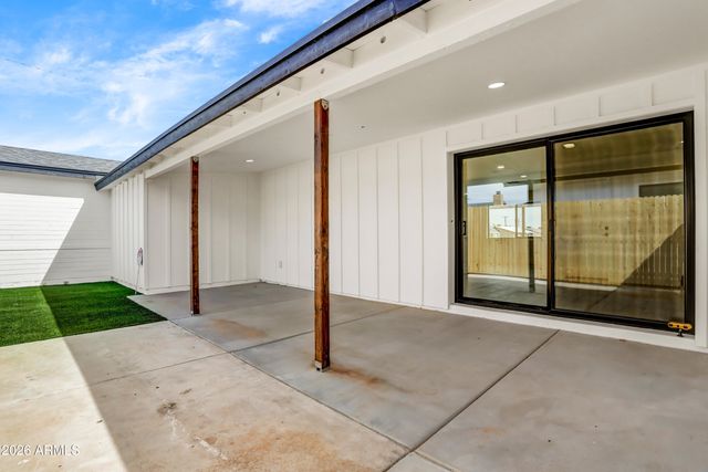 1050 N 74TH Street, Scottsdale, AZ 85257