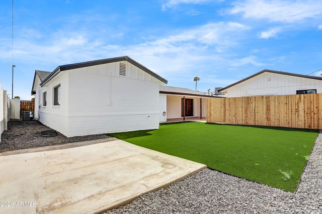 1050 N 74TH Street, Scottsdale, AZ 85257