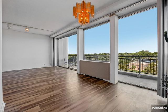 3 Horizon Road 1021, Fort Lee, NJ 07024