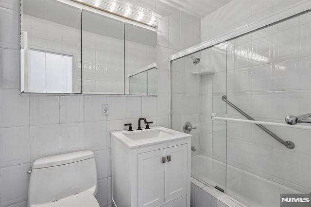 3 Horizon Road 1021, Fort Lee, NJ 07024