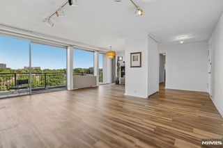 3 Horizon Road 1021, Fort Lee, NJ 07024