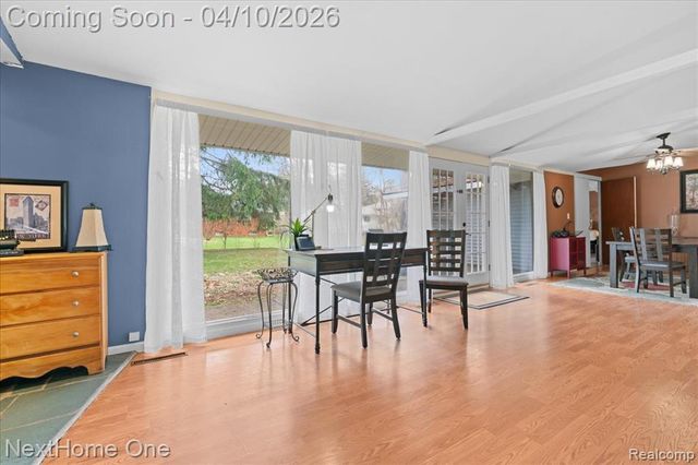 1014 S Adelaide Street, Fenton, MI 48430