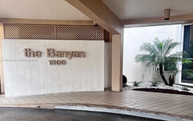 1300 Saint Charles Pl L22, Pembroke Pines, FL 33026