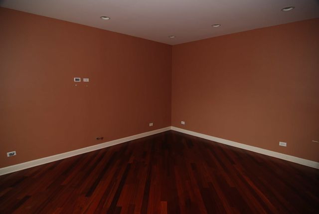 1529 W Hollywood Avenue 2, Chicago, IL 60660