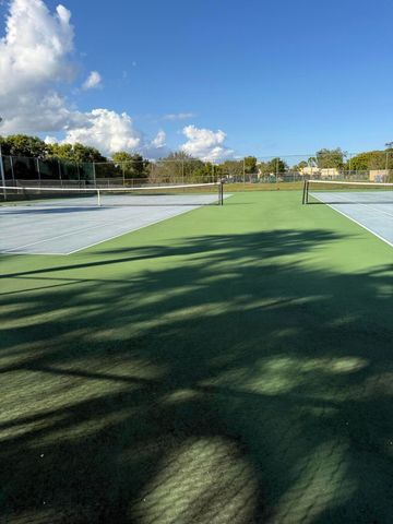 1106 Meadows Circle 1106, Boynton Beach, FL 33436