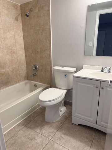 1106 Meadows Circle 1106, Boynton Beach, FL 33436