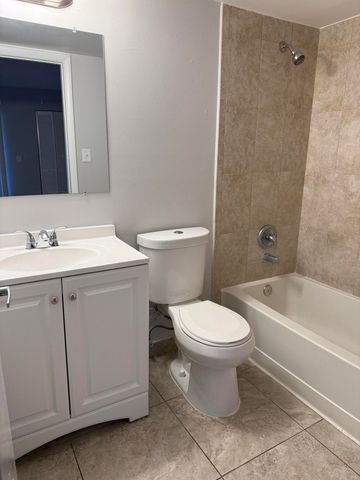 1106 Meadows Circle 1106, Boynton Beach, FL 33436