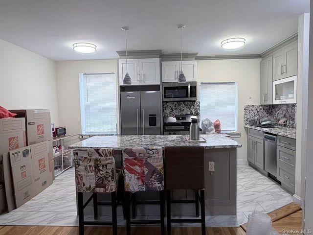 141-48 78th Ave 3G, Flushing, NY 11367