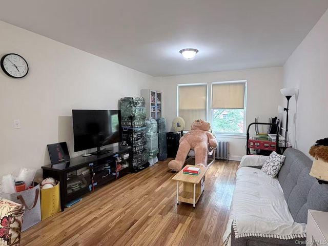 141-48 78th Ave 3G, Flushing, NY 11367