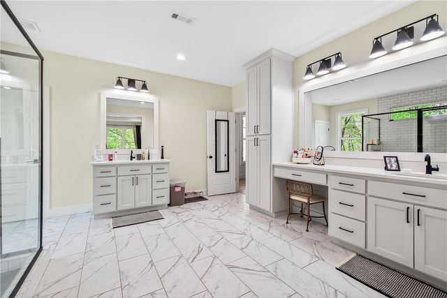 14689 Greenburrow Road, Fayetteville, AR 72704