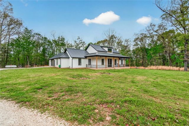 14689 Greenburrow Road, Fayetteville, AR 72704