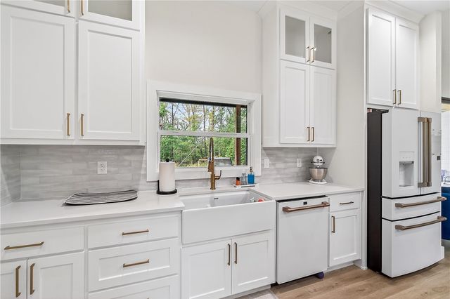 14689 Greenburrow Road, Fayetteville, AR 72704
